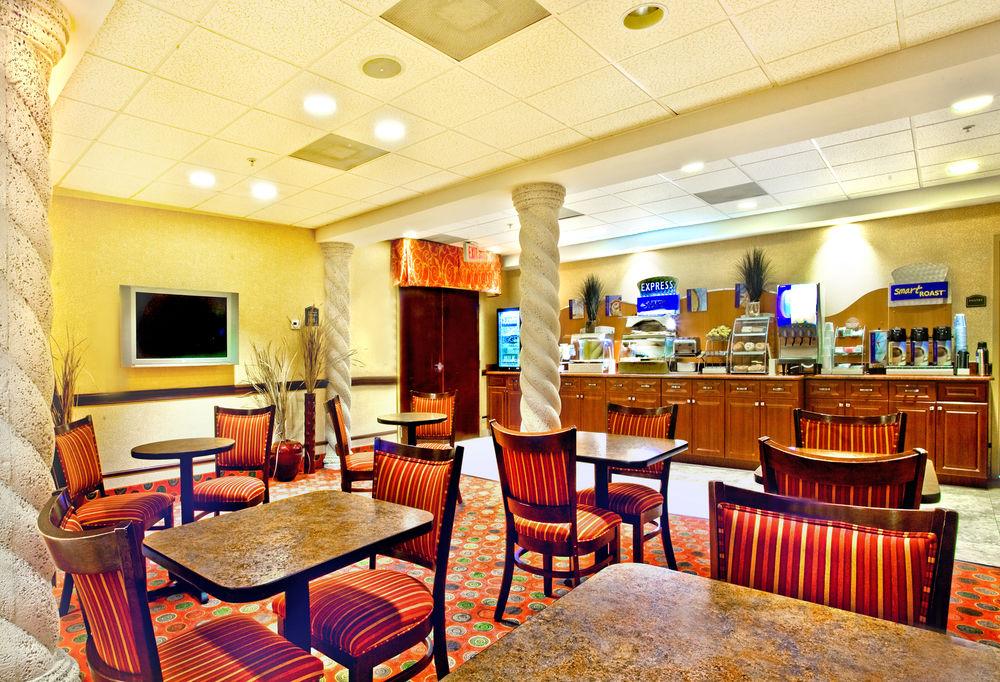 Holiday Inn Express Hotel & Suites Clewiston By Ihg Ngoại thất bức ảnh