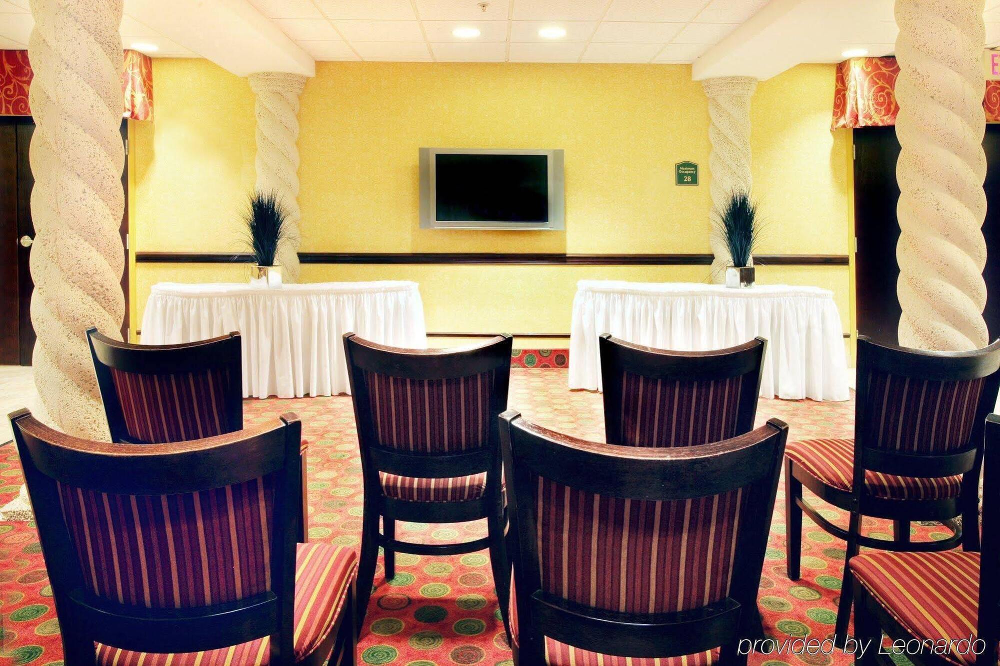 Holiday Inn Express Hotel & Suites Clewiston By Ihg Ngoại thất bức ảnh