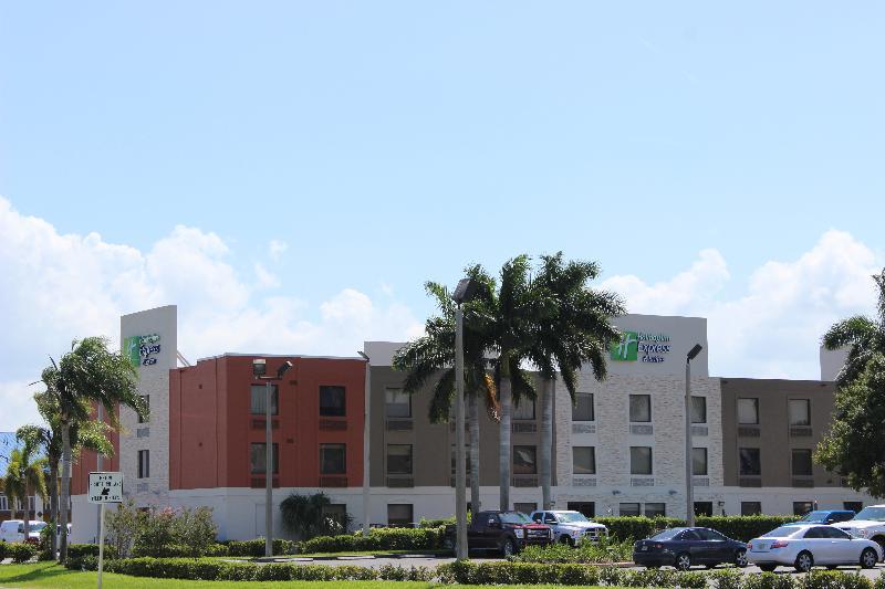 Holiday Inn Express Hotel & Suites Clewiston By Ihg Ngoại thất bức ảnh